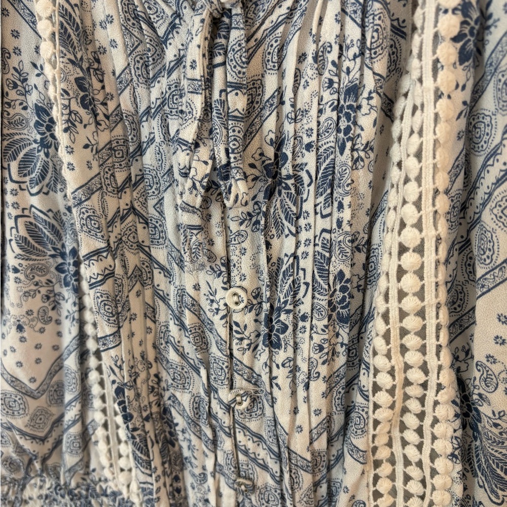 American Rag Blue and White Boho Blouse - Picture 4 of 5